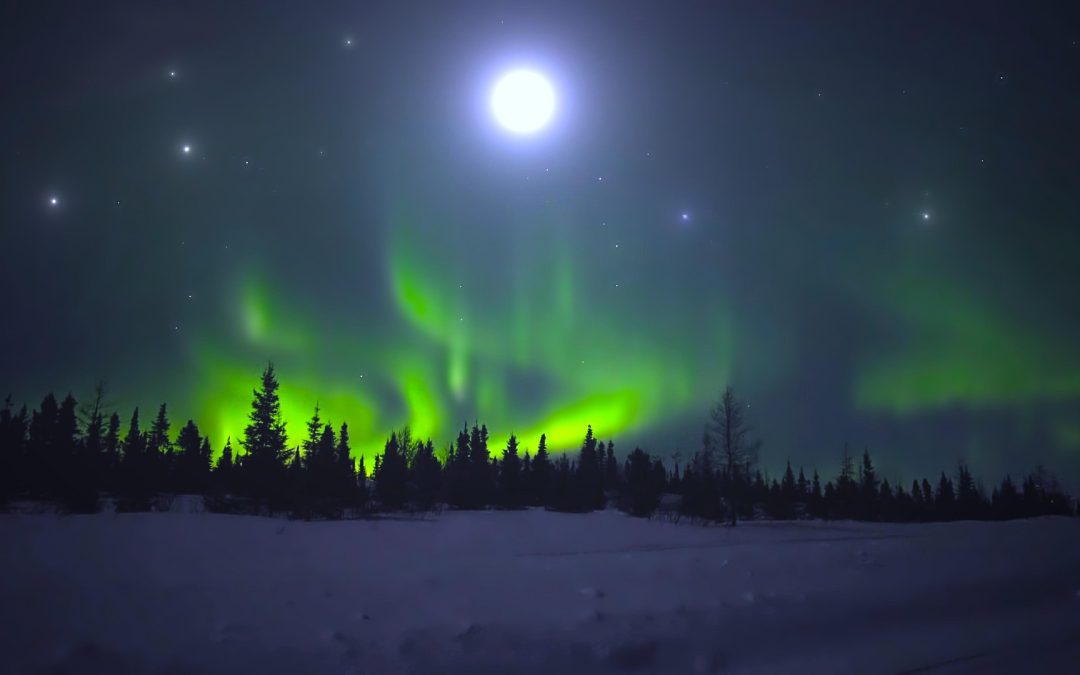 Alaska’s Midnight Sun Hikes: Best Trails to Explore in July